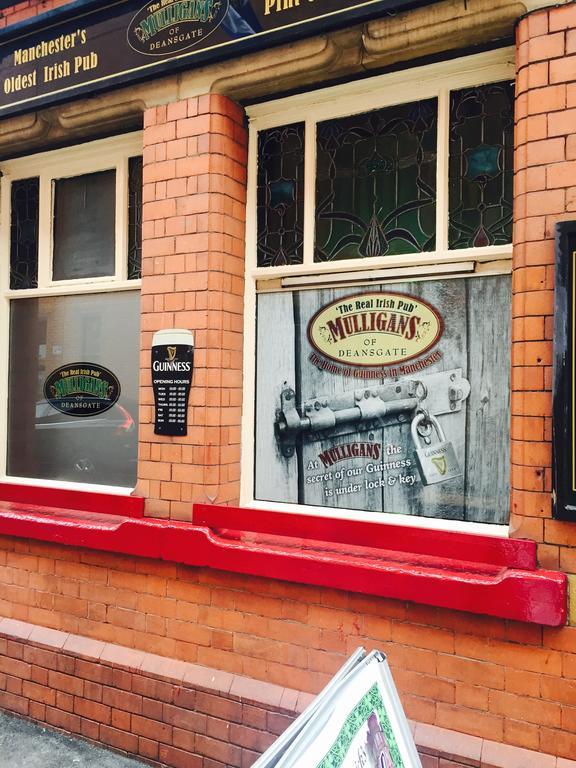 Отель Mulligans Of Deansgate Манчестер Экстерьер фото